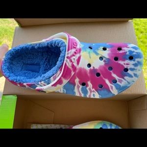 Crocs Classic Fur Lined Tie-Dye Clog M8/W10 NEW! Original box. Smoke free home.